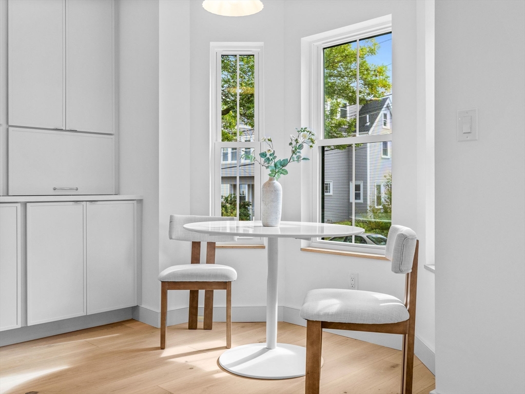 25 Avon Street Somerville, MA 02143 - Photo 8 of 39