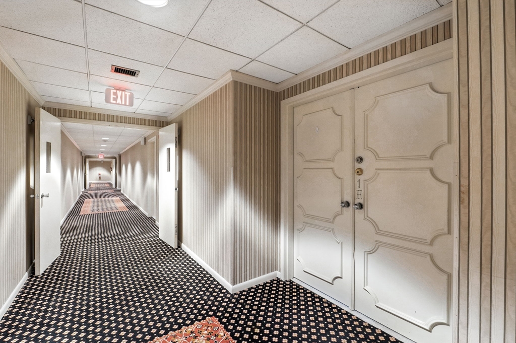 1006 Paradise Road, Unit 1H Swampscott, MA 01907 - Photo 18 of 42 Gallery Image 18