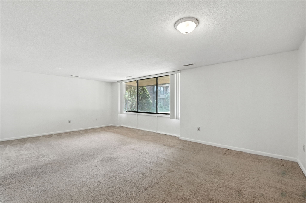 1006 Paradise Road, Unit 1H Swampscott, MA 01907 - Photo 21 of 42 Gallery Image 21