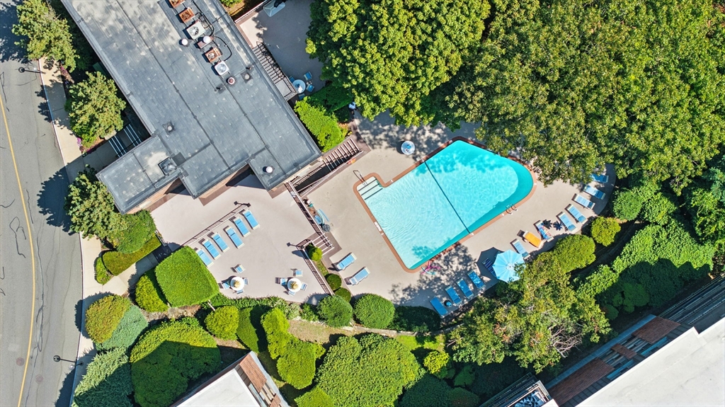 1006 Paradise Road, Unit 1H Swampscott, MA 01907 - Photo 8 of 42 Gallery Image 8