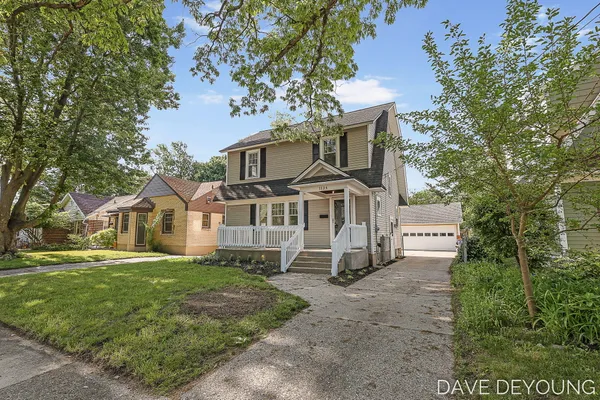 $322,900 | 1134 Hoyt Street Southeast, Grand Rapids, MI 49507