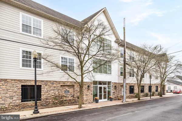 $425,000 | 821 Harry Street, Unit 105, Conshohocken, PA 19428