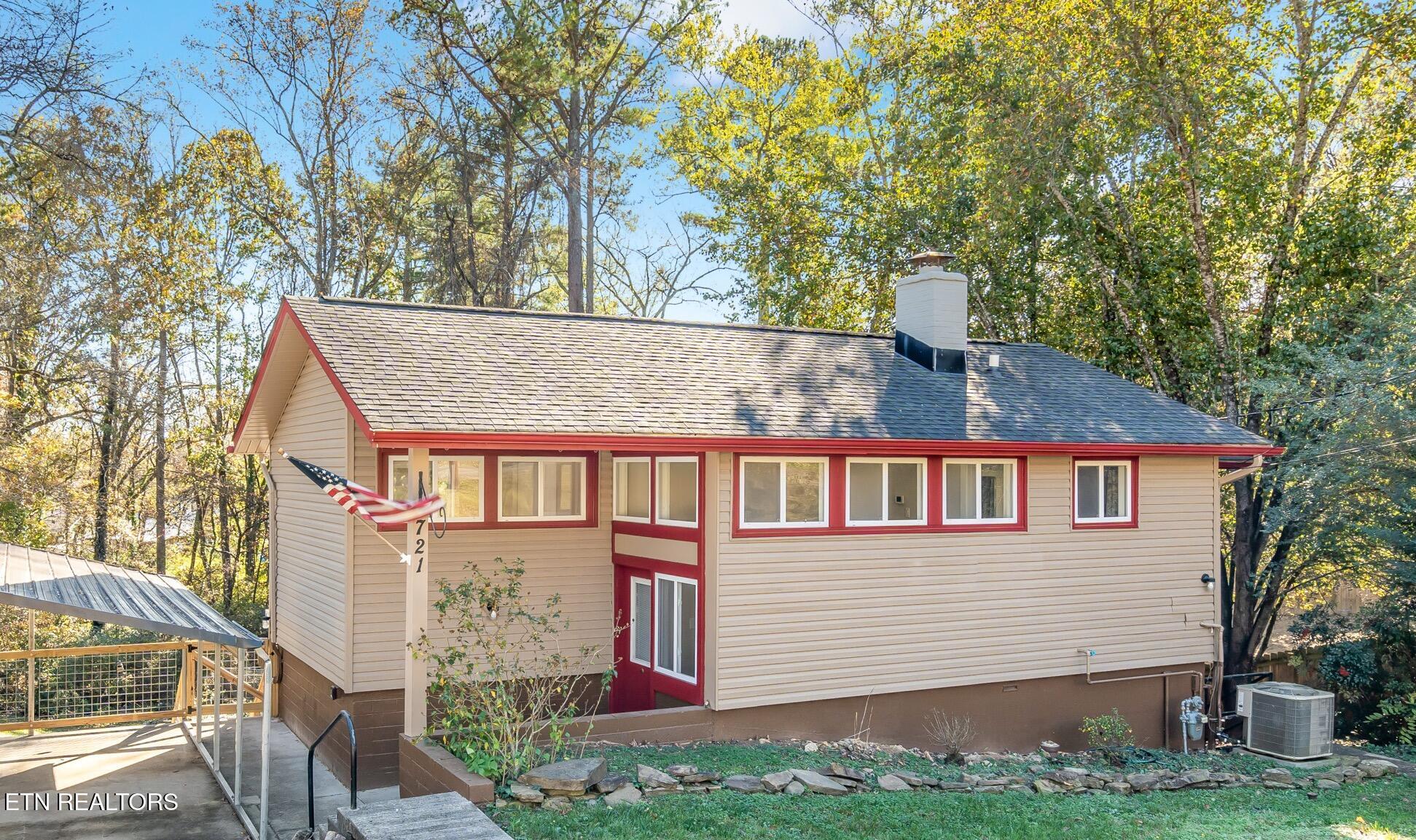 721 Florida Avenue Oak Ridge, TN 37830 - Photo 1 of 38 Cropped Florida 1