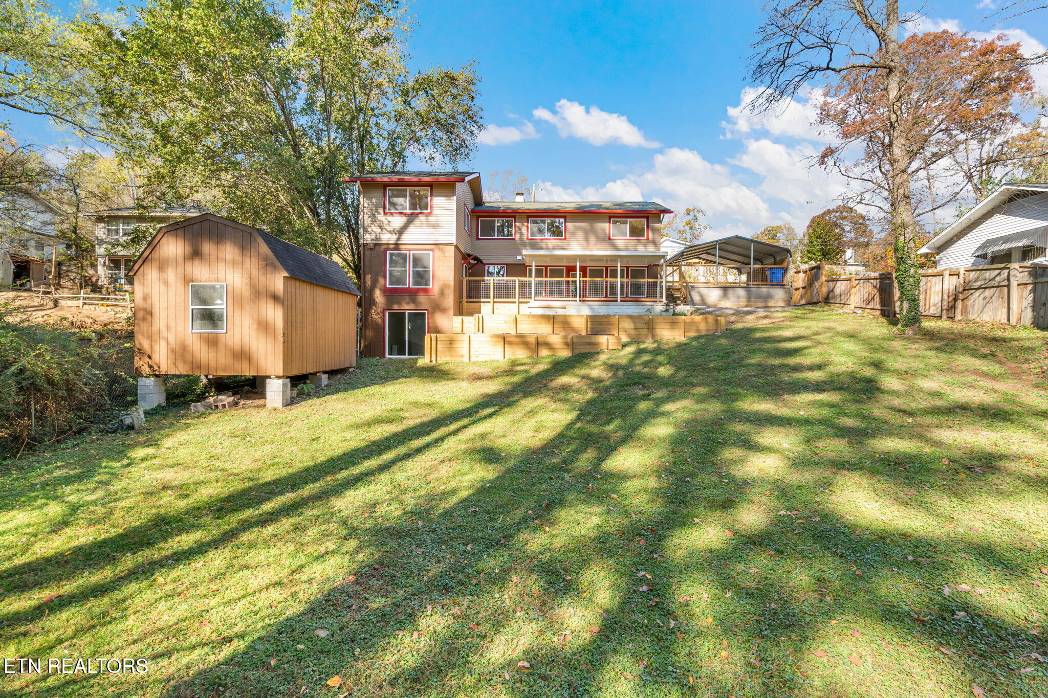 721 Florida Avenue Oak Ridge, TN 37830 - Photo 37 of 38 42-web-or-mls-721 Florida Ave-43