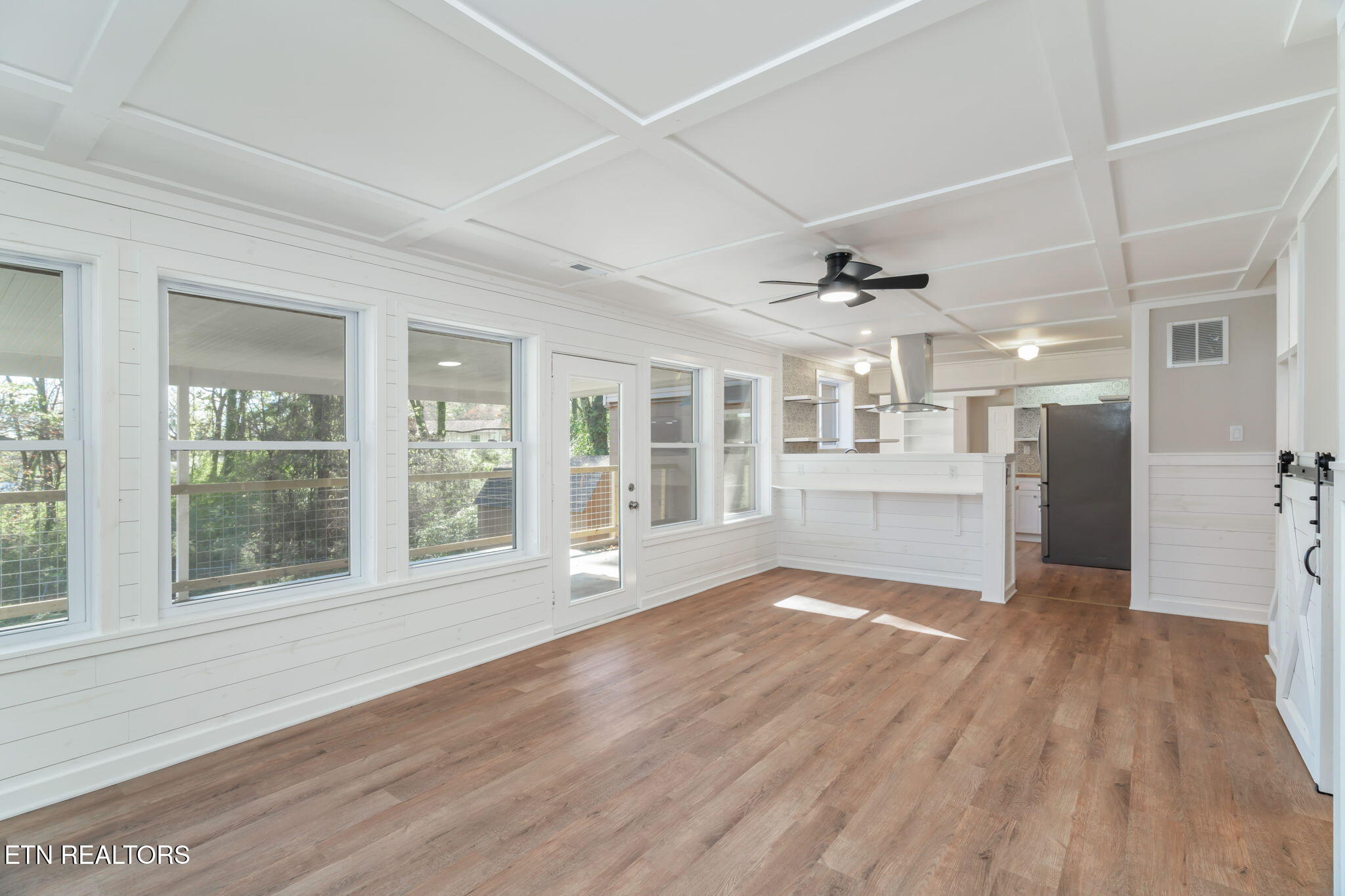 721 Florida Avenue Oak Ridge, TN 37830 - Photo 6 of 38 10-web-or-mls-721 Florida Ave-11