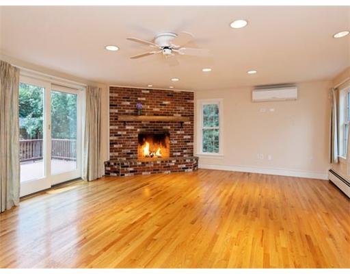 80 Parsons Road Portland, ME 04103 - Photo 6 of 13 Den/Family/Great Room.