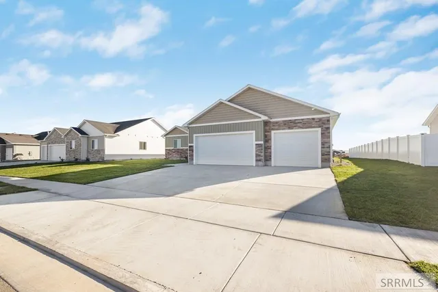 $559,000 | 5320 Cypress Creek Drive, Idaho Falls, ID 83401