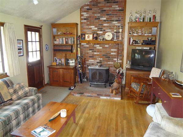 61 Glandore Road Westwood, MA 02090 - Photo 3 of 11 Gallery Image 3