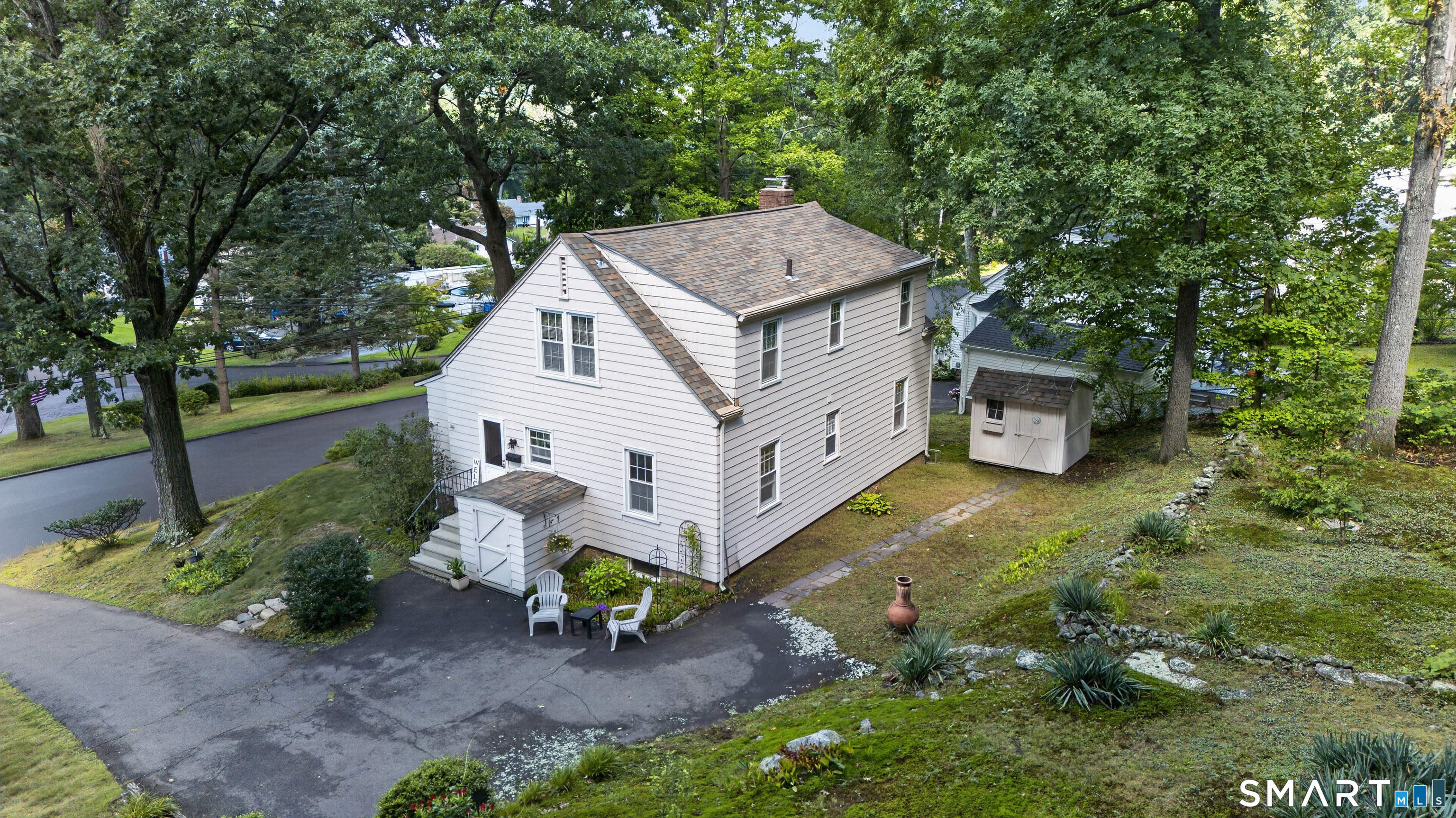 95 Pilgrim Road Bristol, CT 06010 - Photo 26 of 29 Gallery Image 26
