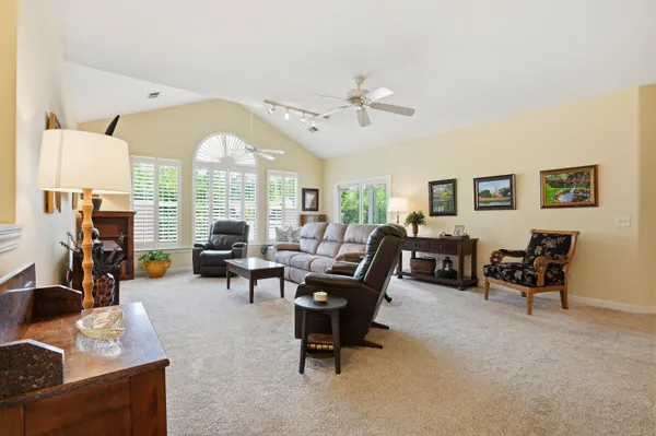 $312,900 | 141 Golfview Lane, Summerville, SC 29485
