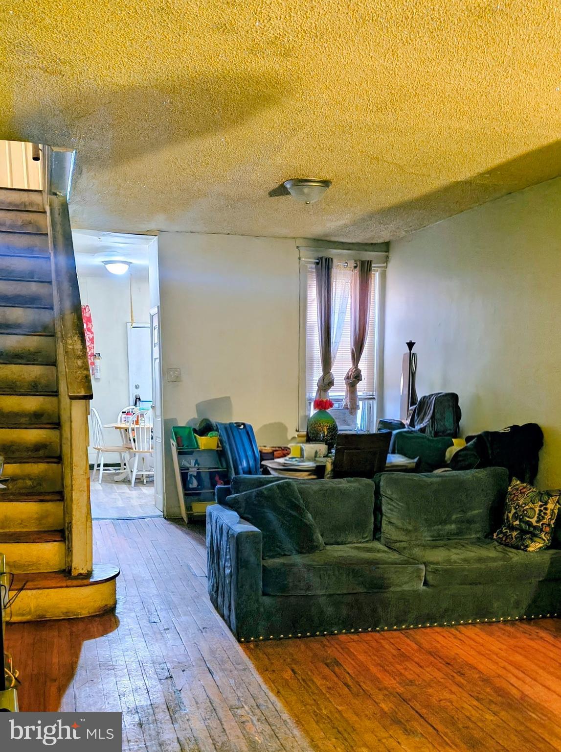 5330 Lesher Street Philadelphia, PA 19124 - Photo 4 of 14 a living room with furniture