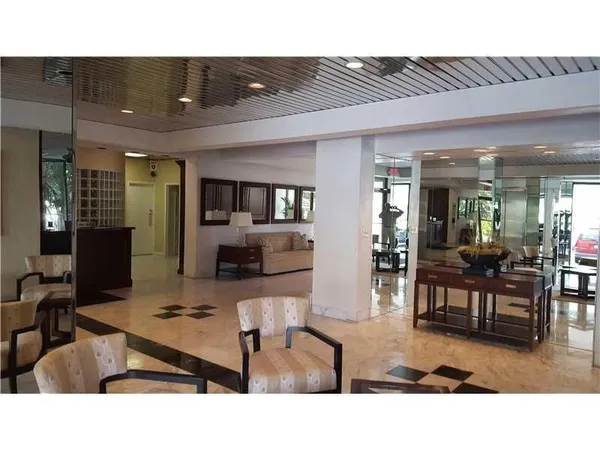 $3,350 | 1021 Hillsboro Mile, Unit 204, Hillsboro Beach, FL 33064