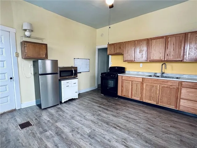 $1,100 | 435 Catoma Street, Pittsburgh, PA 15212