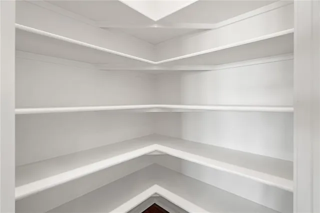 $591,740 | 10139 North Winchester Avenue, Kansas City, MO 64156