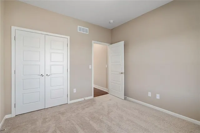 $591,740 | 10139 North Winchester Avenue, Kansas City, MO 64156