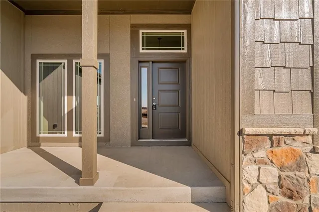 $591,740 | 10139 North Winchester Avenue, Kansas City, MO 64156