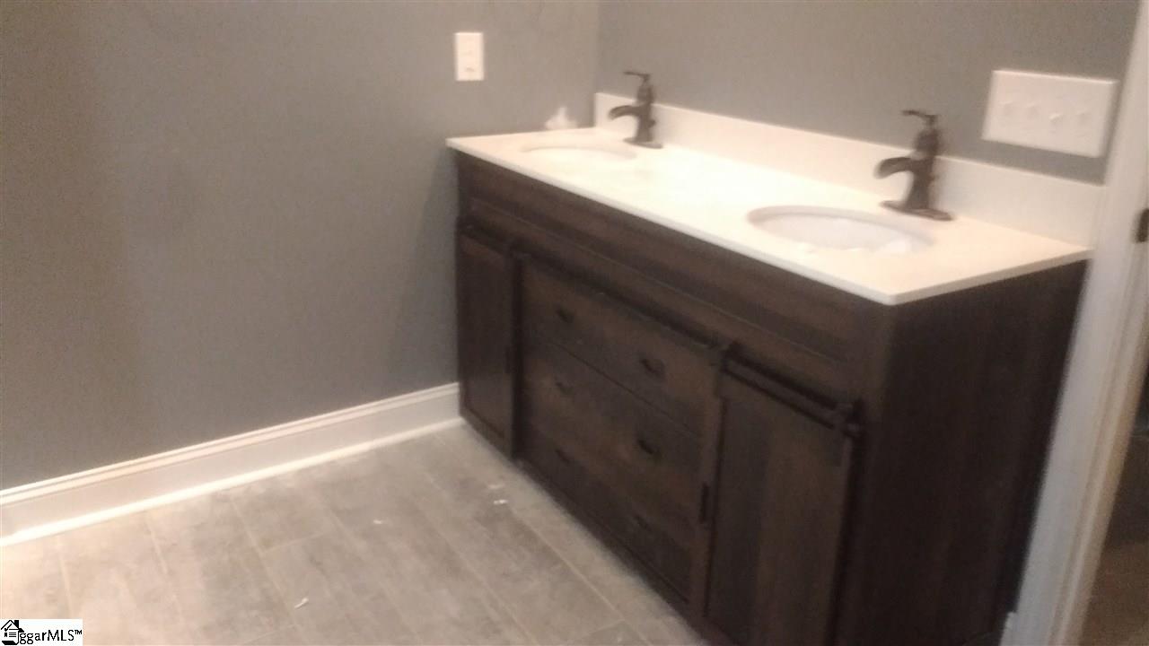 421 Cedar Falls Road Fountain Inn, SC 29644 - Photo 14 of 16