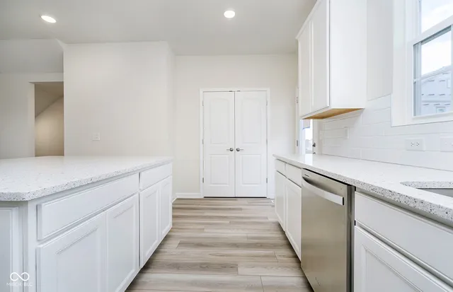 $425,000 | 14542 Elsmere Lane, Carmel, IN 46074