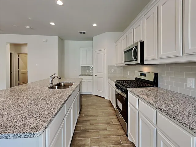 $1,950 | 1629 Briar Hunt Drive, Forney, TX 75126