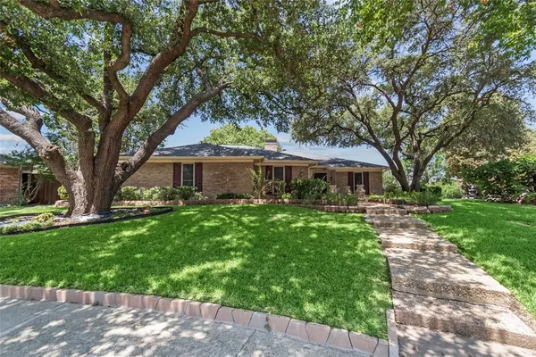 $550,000 | 3233 Chimneyrock Drive, Plano, TX 75023