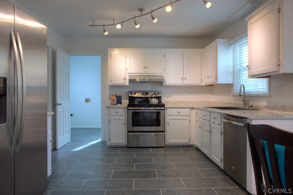 7304 Trailing Rock Road Prince George, VA 23875 - Photo 11 of 32