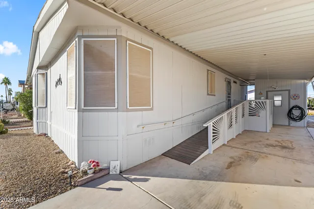a view of a house with entertaining space