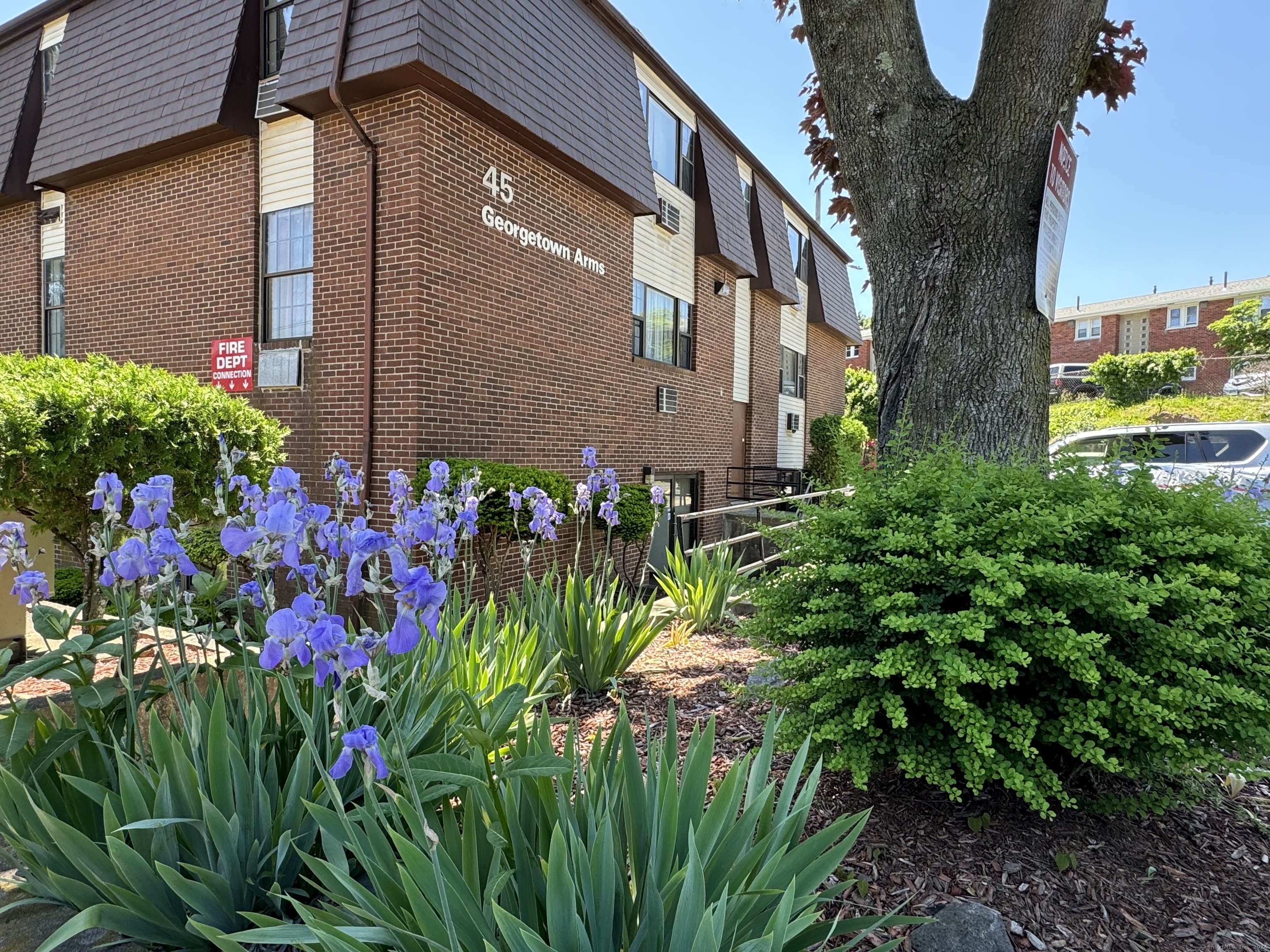 45 Stevens Street, Unit 19 Bridgeport, CT 06606 - Photo 1 of 1