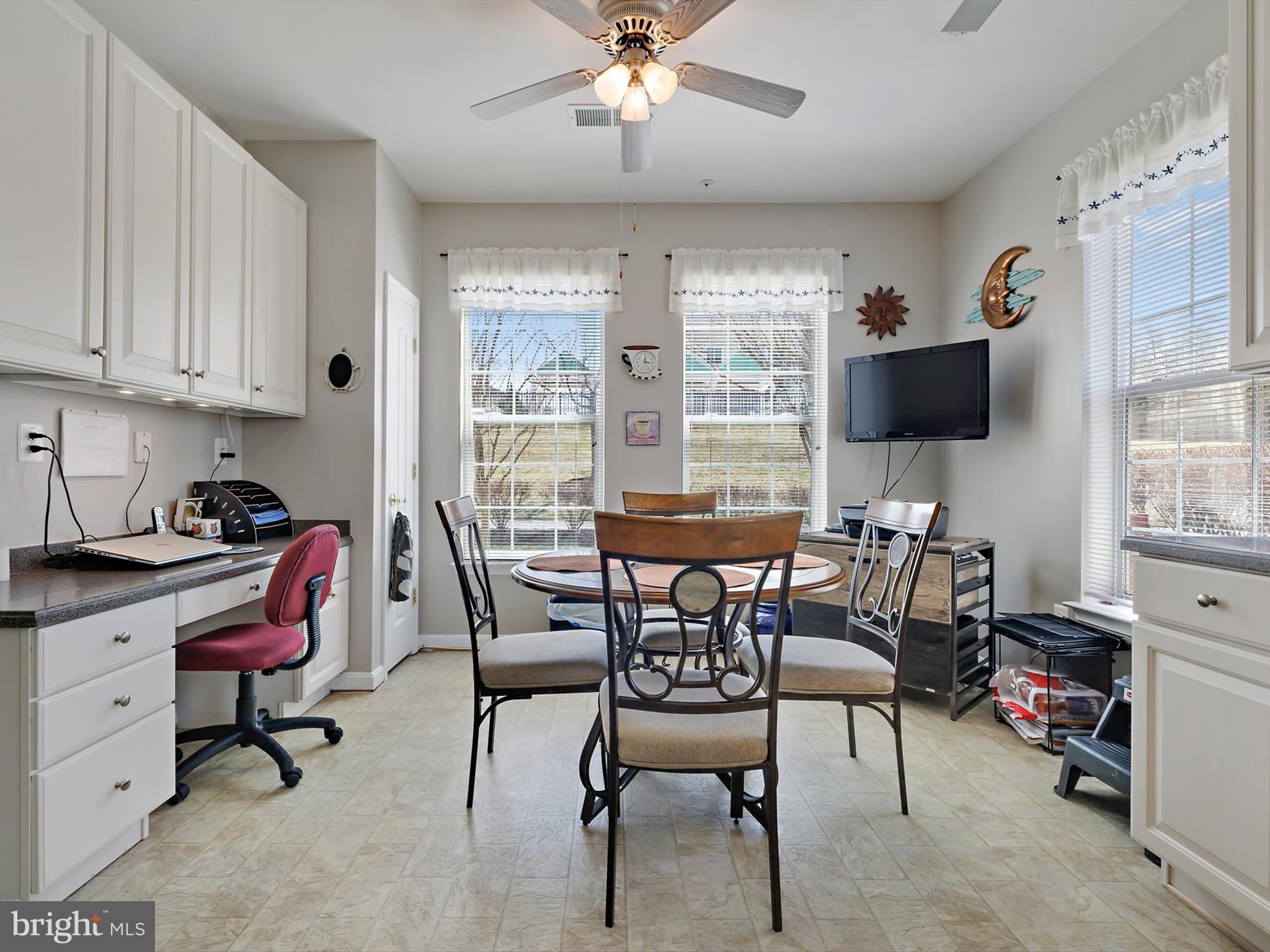 8601 Roaming Ridge Way, Unit 106 Odenton, MD 21113 - Photo 18 of 47 Kitchen desk area