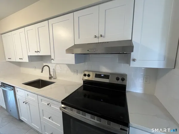 $3,500 | 6 Bouton Street East, Unit 4, Stamford, CT 06907