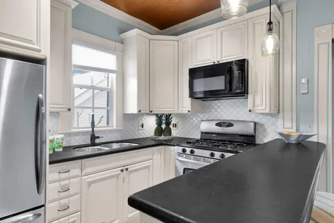 $639,000 | 1402 Olivia Street, Unit 2, Key West, FL 33040