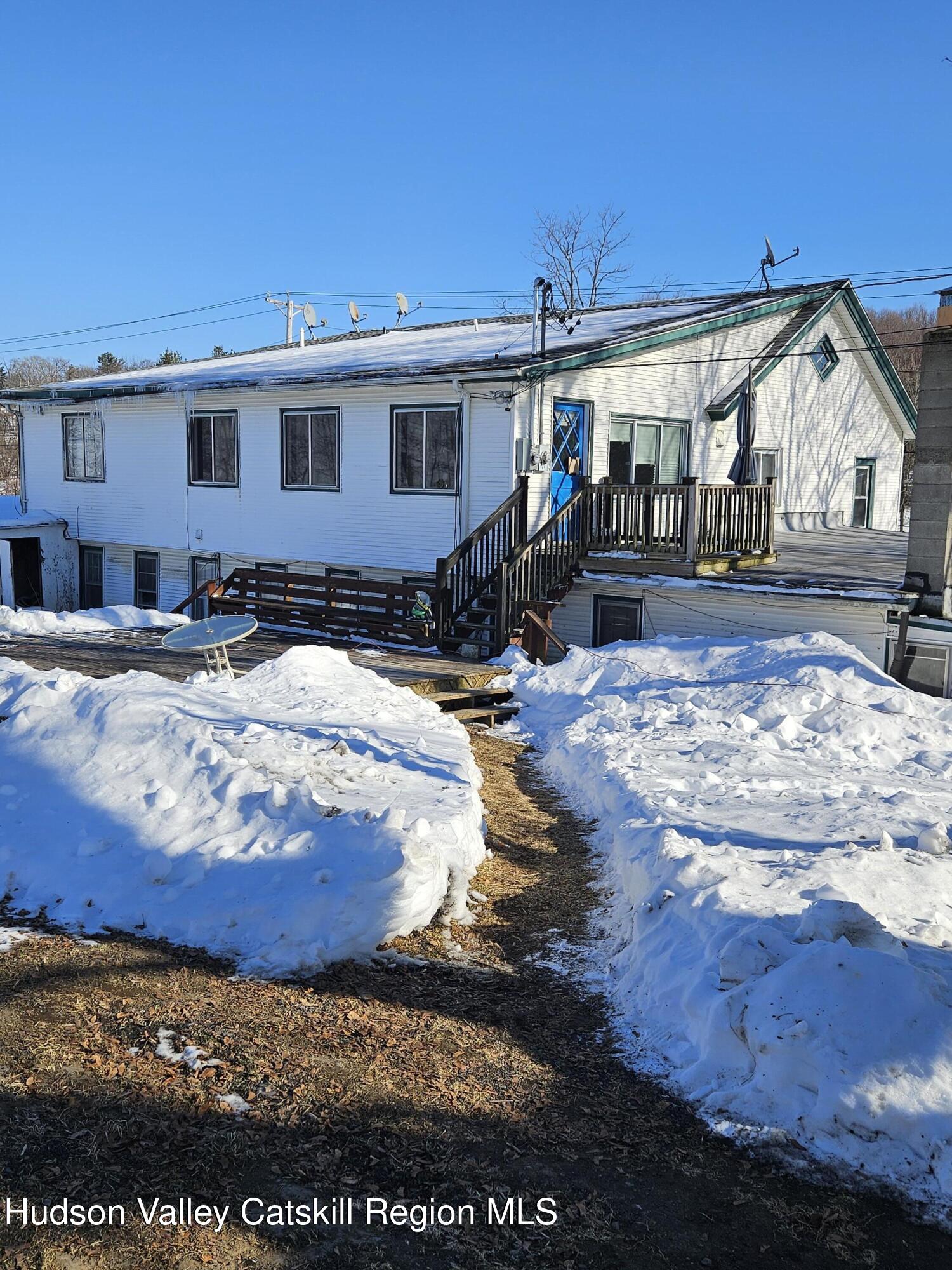 477 Lattintown Road Marlboro, NY 12542 - Photo 2 of 26 1000027419