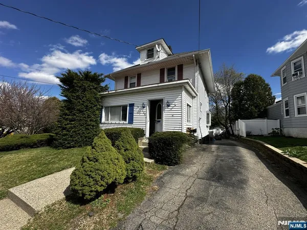 $615,000 | 126 Bartholdi Avenue, Butler, NJ 07405