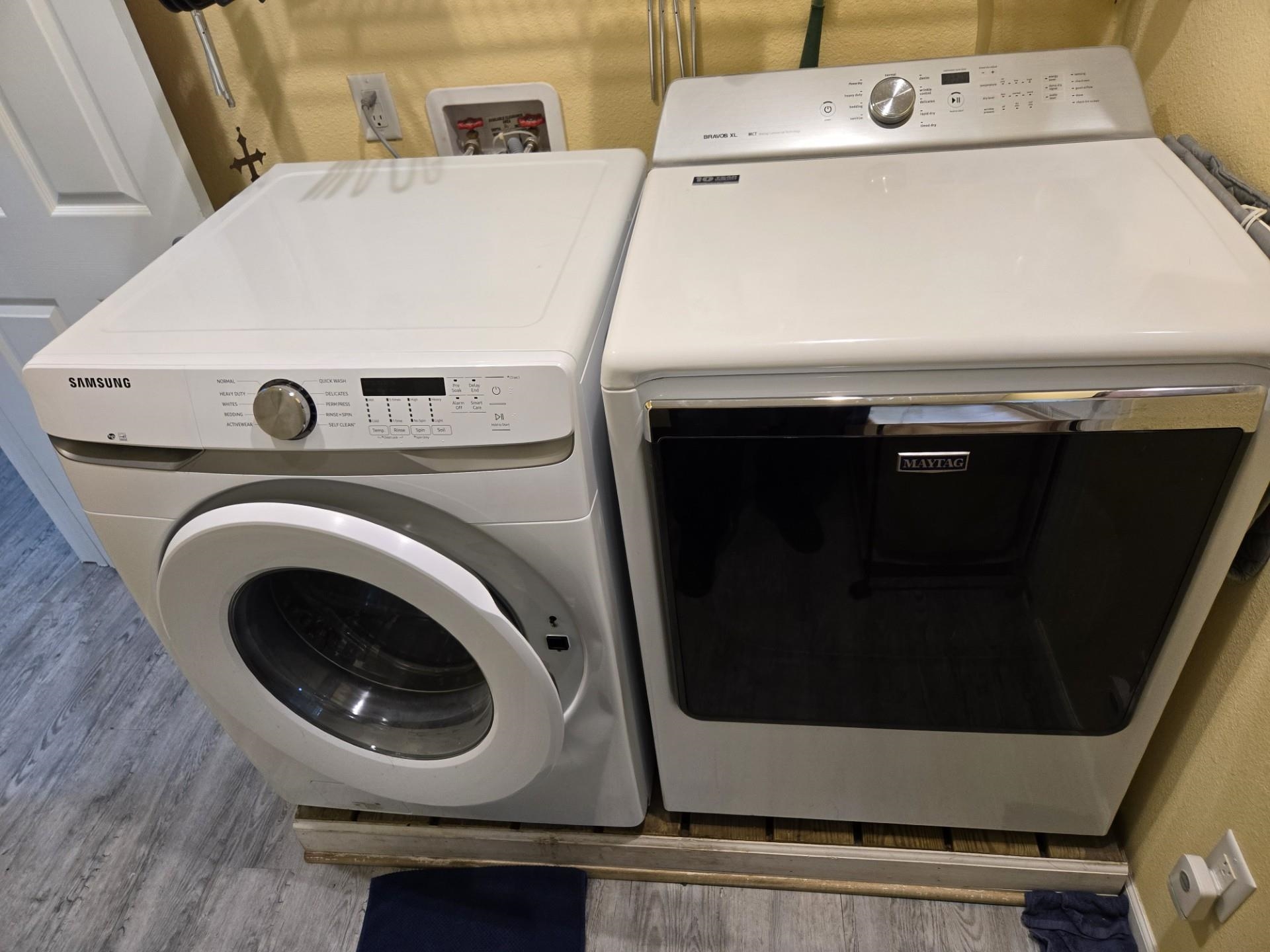 631 Andrew Avenue St. Augustine, FL 32086 - Photo 19 of 20 a close up view of washer and dryer