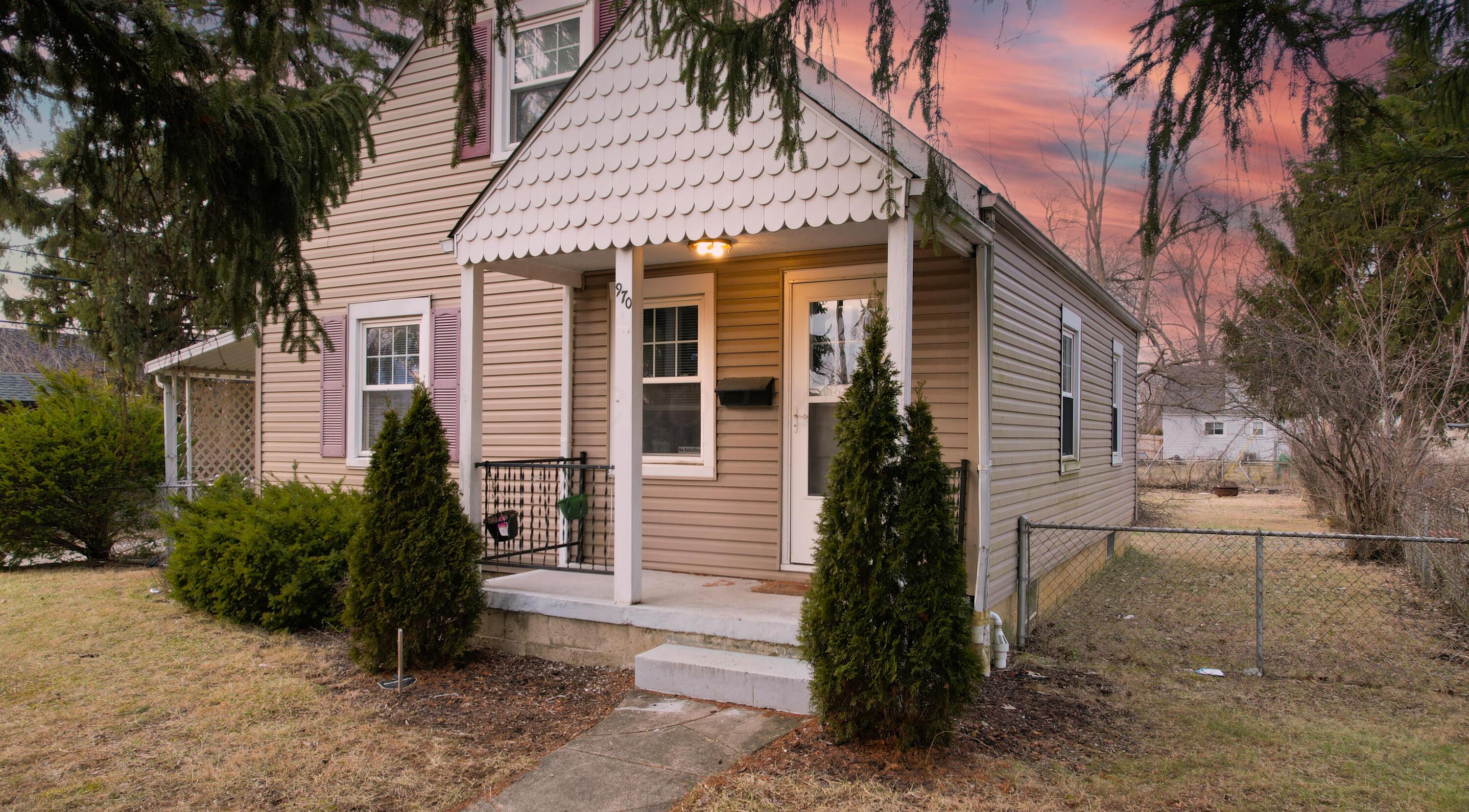 970 Piedmont Road Columbus, OH 43224 - Photo 2 of 17 front side
