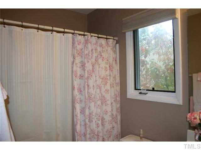 4301 Sunscape Lane Raleigh, NC 27613 - Photo 12 of 16
