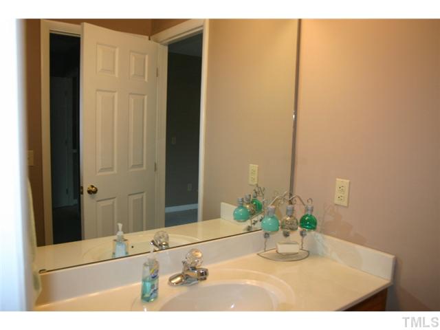 4301 Sunscape Lane Raleigh, NC 27613 - Photo 15 of 16