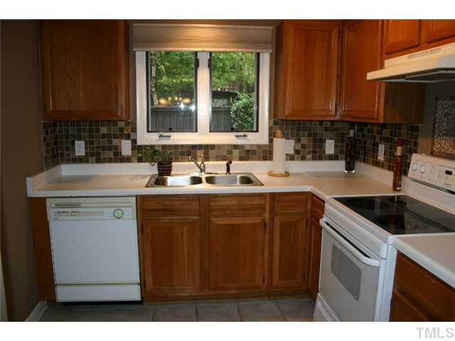 4301 Sunscape Lane Raleigh, NC 27613 - Photo 4 of 16