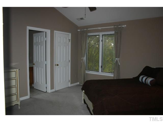 4301 Sunscape Lane Raleigh, NC 27613 - Photo 9 of 16