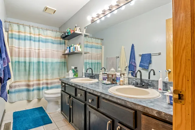 $317,900 | 1810 Foxfield Drive, Joliet, IL 60435