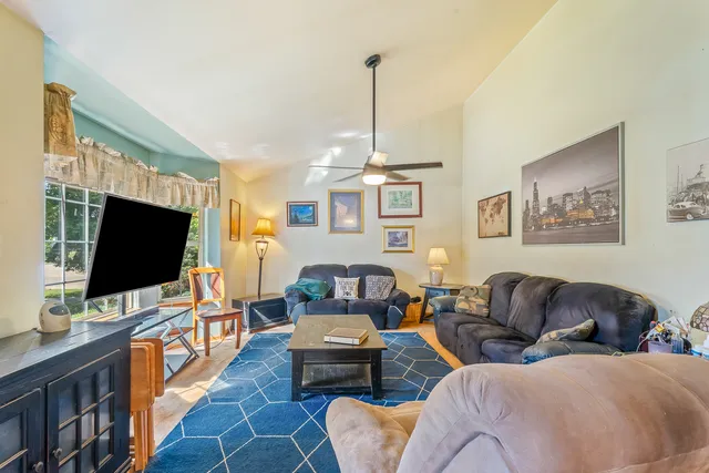 $317,900 | 1810 Foxfield Drive, Joliet, IL 60435