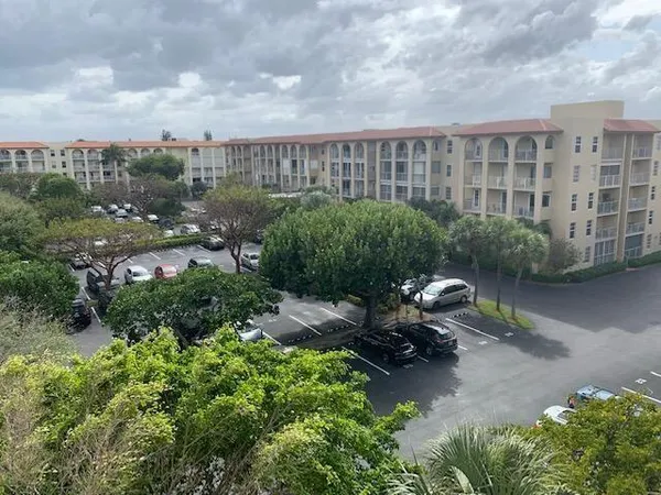 $4,500 | 950 Ponce De Leon Road, Unit 5010, Boca Raton, FL 33432