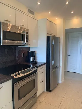 $4,500 | 950 Ponce De Leon Road, Unit 5010, Boca Raton, FL 33432