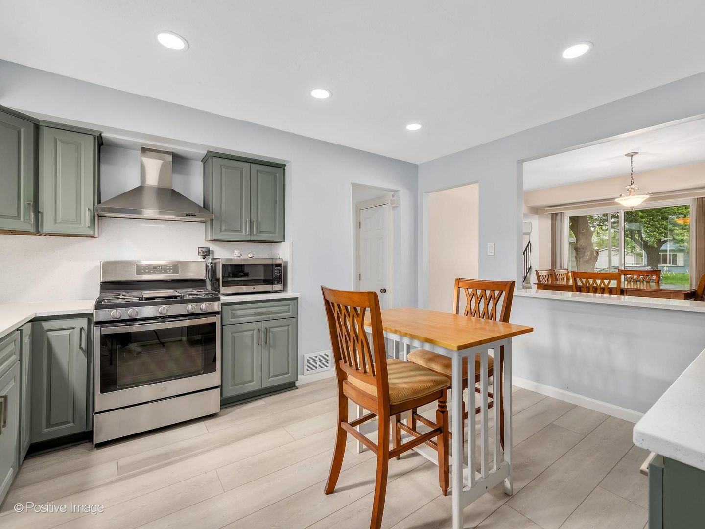 531 Redwood Road Bolingbrook, IL 60440 - Photo 5 of 22