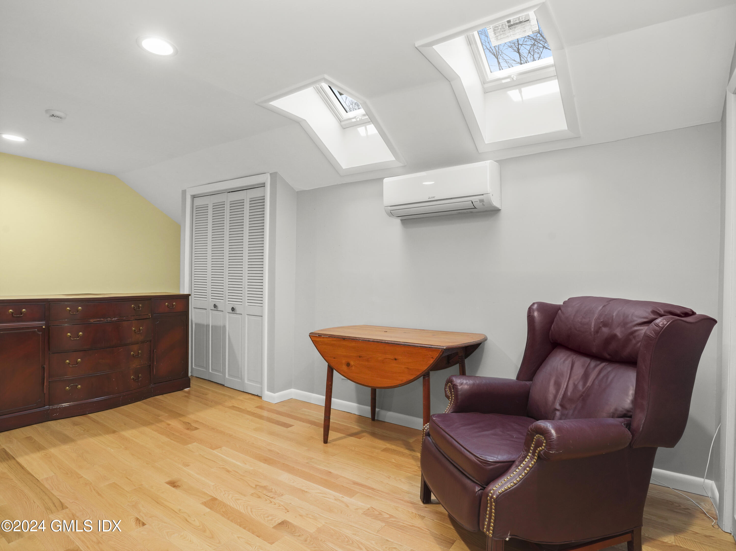 102 Silo Circle, Unit 102 Riverside, CT 06878 - Photo 11 of 22 a room with furniture and a dresser