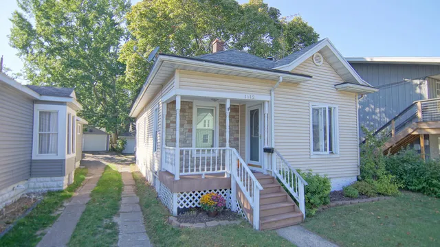 $230,000 | 1512 South State Street, St. Joseph, MI 49085