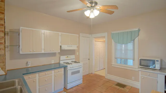 $230,000 | 1512 South State Street, St. Joseph, MI 49085