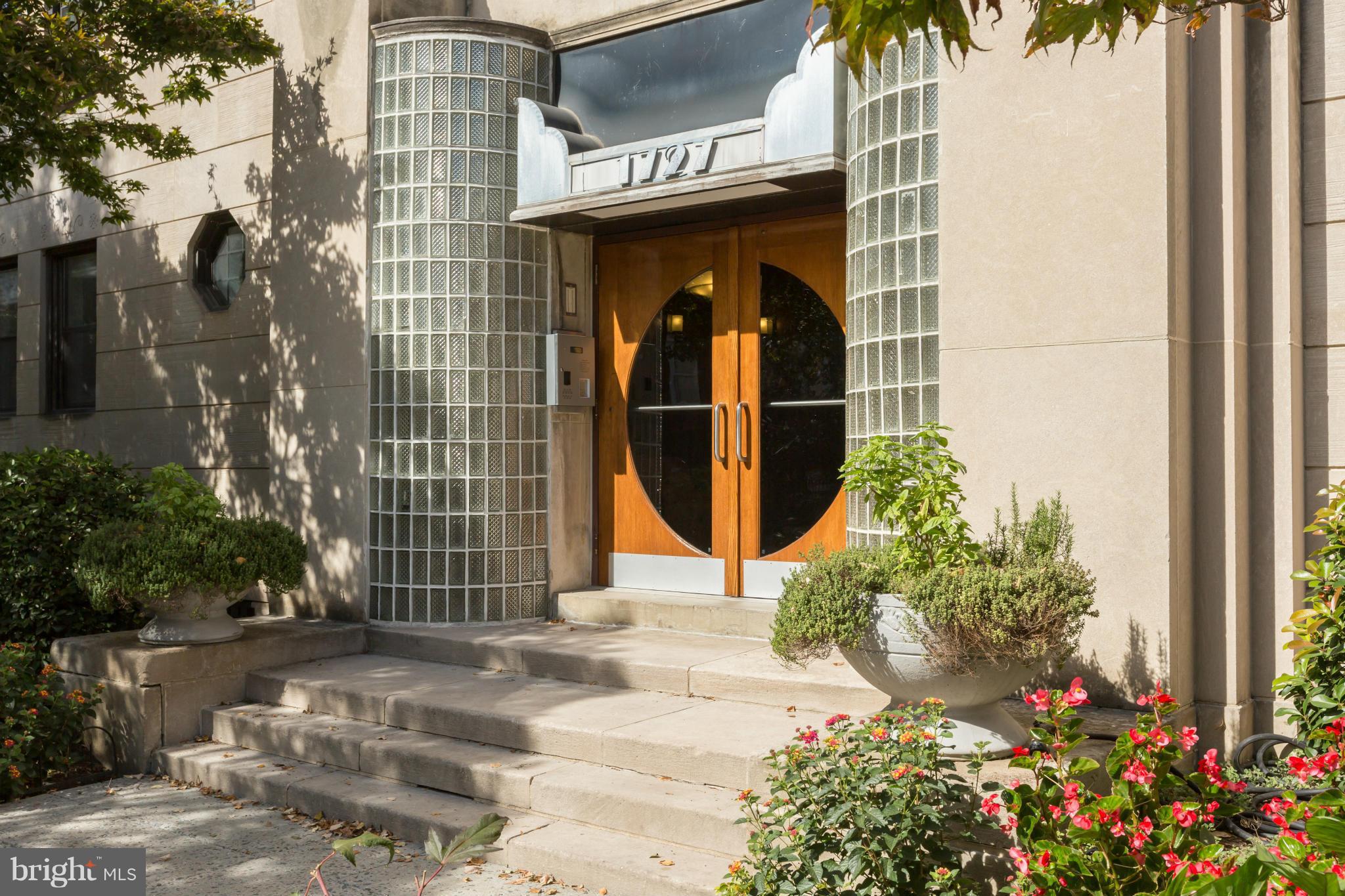 1727 R Street Northwest, Unit 102 Washington, DC 20009 - Photo 3 of 25 Exterior (Front)