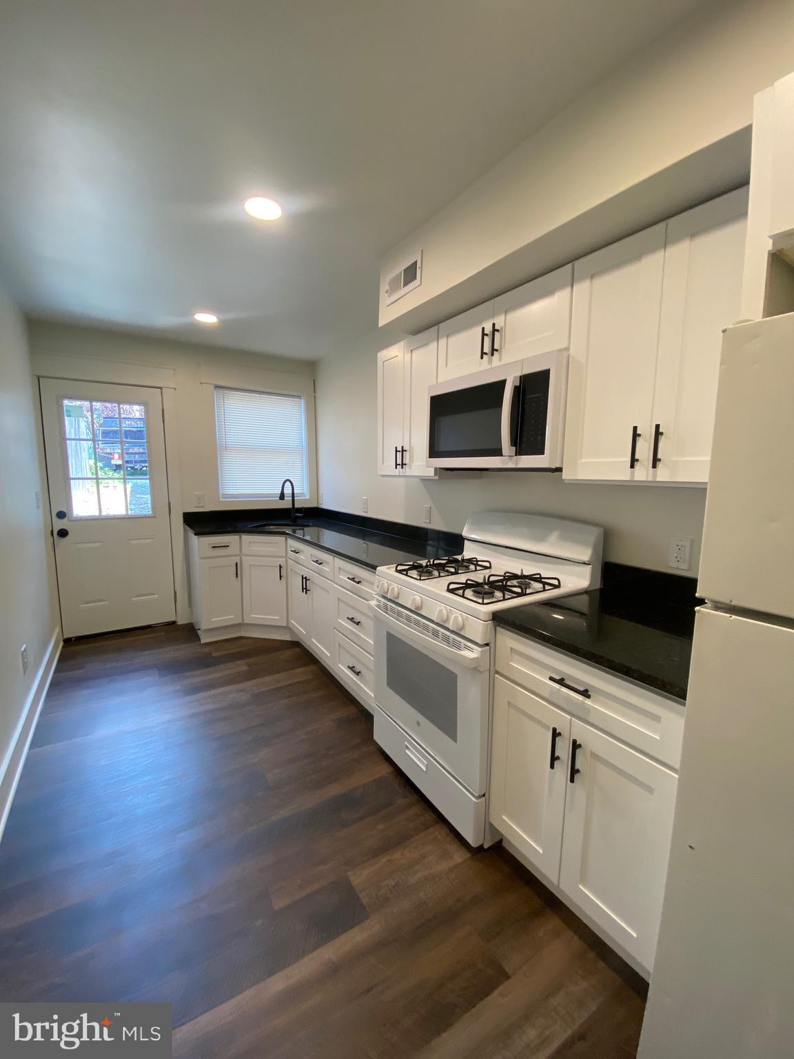 519 1/2 South Prince Street Lancaster, PA 17603 - Photo 12 of 26