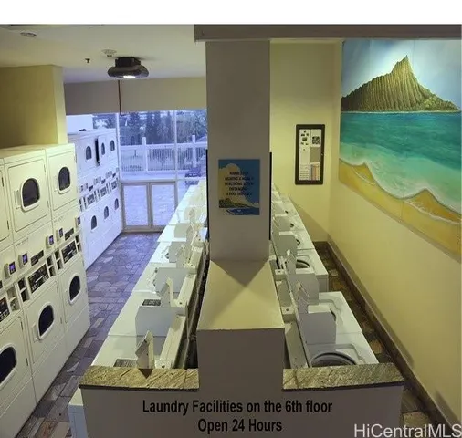 $1,900 | 445 Seaside Avenue, Unit 3109, Honolulu, HI 96815