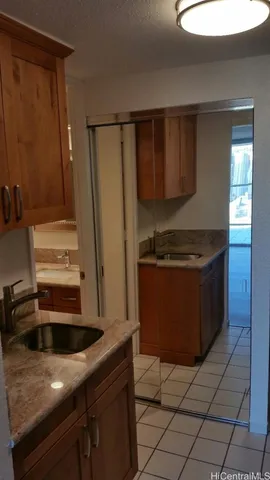 $1,900 | 445 Seaside Avenue, Unit 3109, Honolulu, HI 96815